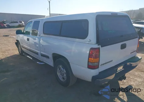 2002 Chevrolet Silverado 1500 Ls z USA, uszkodzony, nr VIN 2GCEC19T621196193